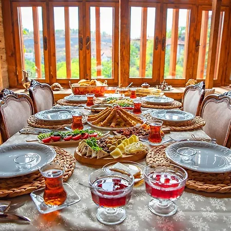 Meymune Valide Konagi Hotel 3*