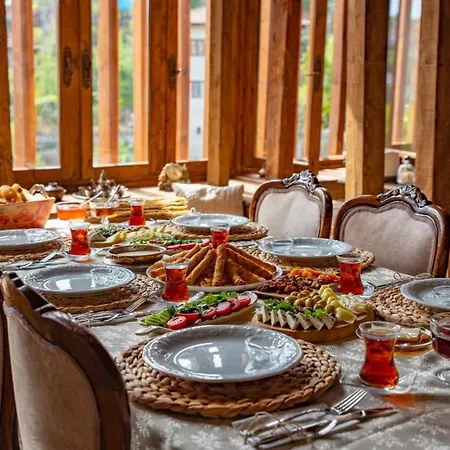 Hotel Meymune Valide Konagi 3*