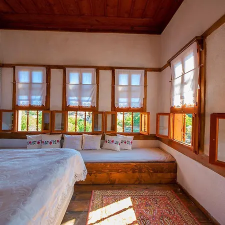 Hotel Meymune Valide Konagi 3*